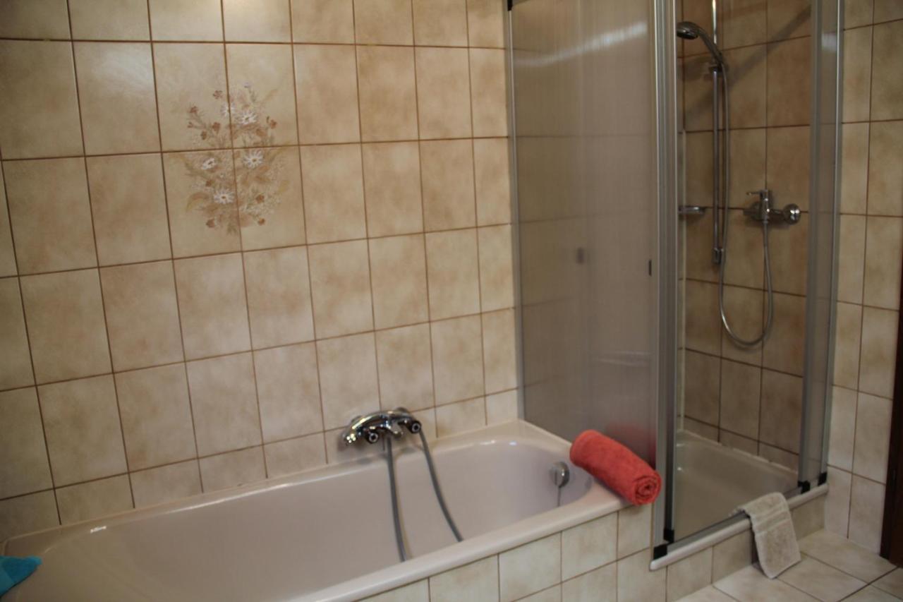 אולינגן בירקנדורף Gaestehaus Doerflinger מראה חיצוני תמונה